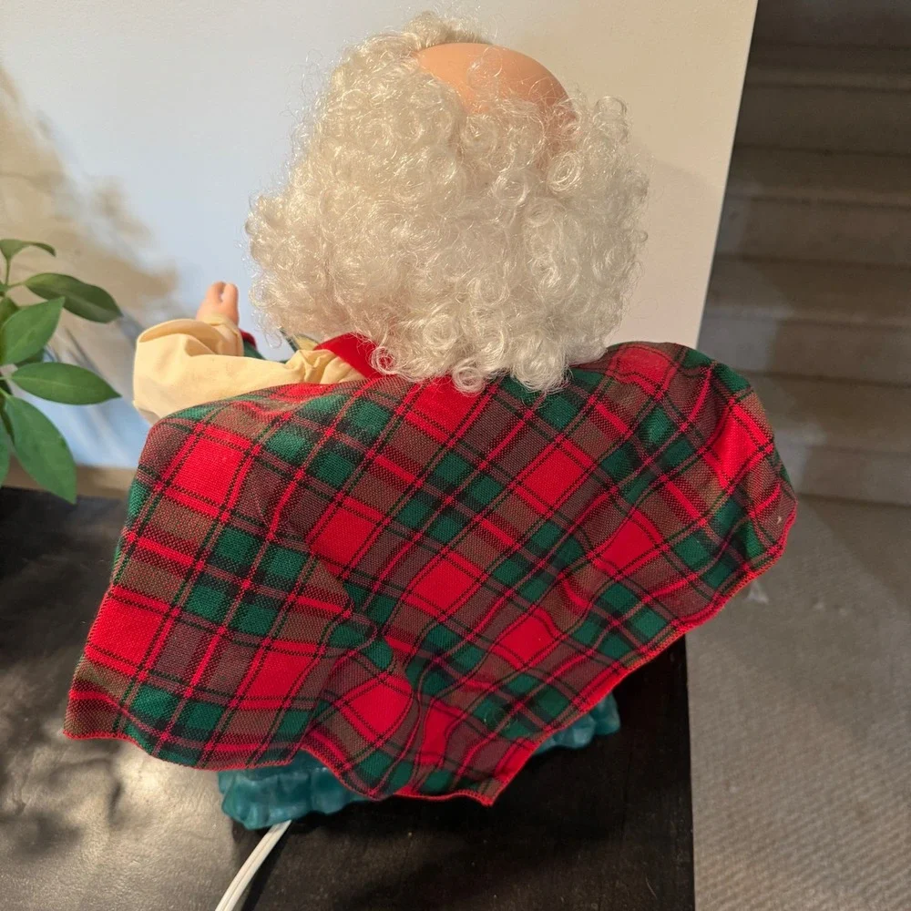 Rare Vintage ANIMATED MOTORIZED SANTA CLAUS 16